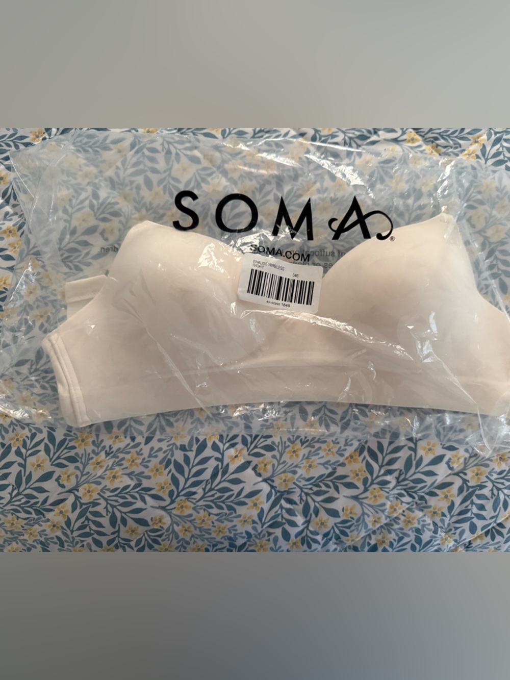*NEW WITH TAGS* Soma Enbliss Wireless Bra in Ivory 34B